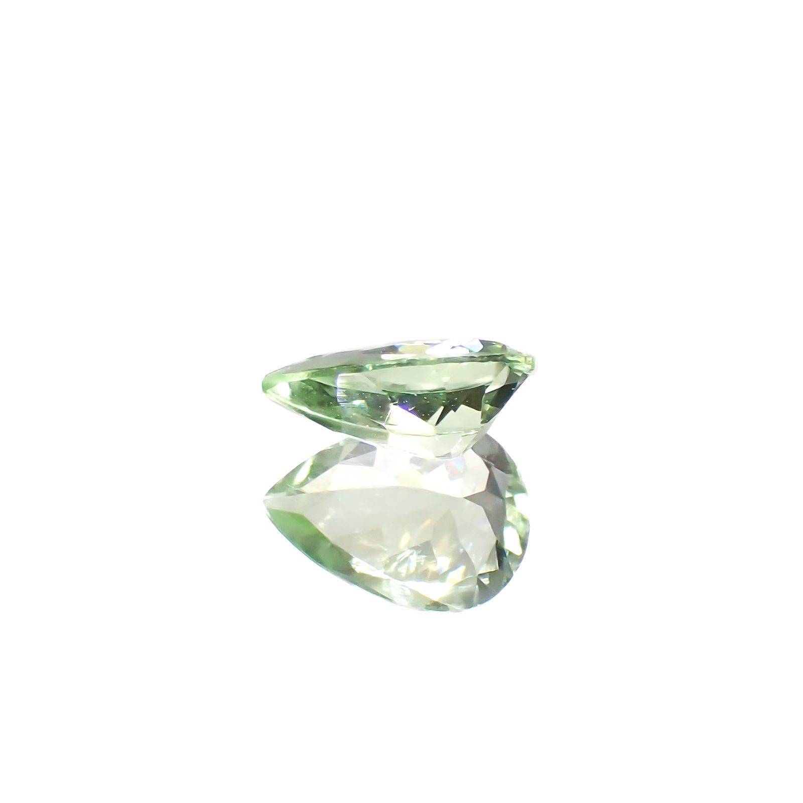 ミントペリドット パキスタン/ノルウェー産 0.92ct[240728557]8x5.9mm前後