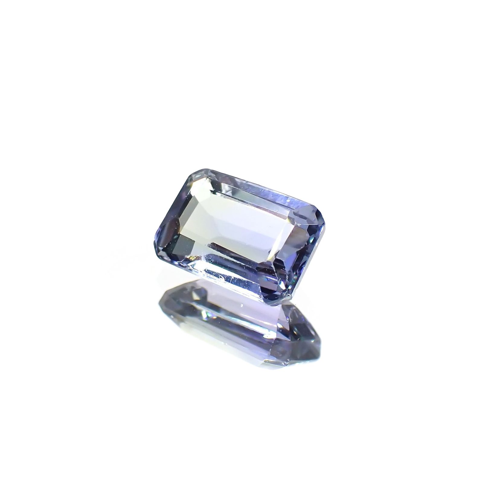 パーティカラータンザナイト(宝石名パーティカラード・ゾイサイト)タンザニア産 ソ付(彩珠) 2.003ct / 8.7x5.9mm前後 [220717110]