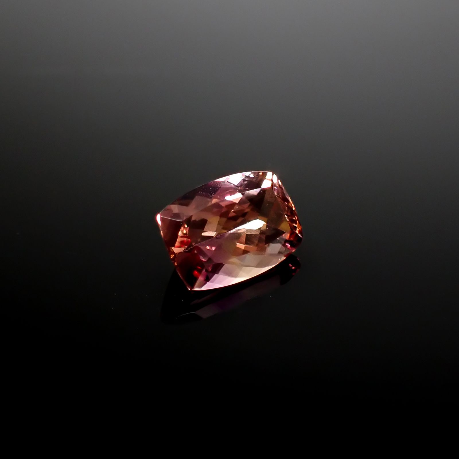 インペリアルトパーズ ブラジル産 3.12ct [241029305]10.6x7.3mm前後