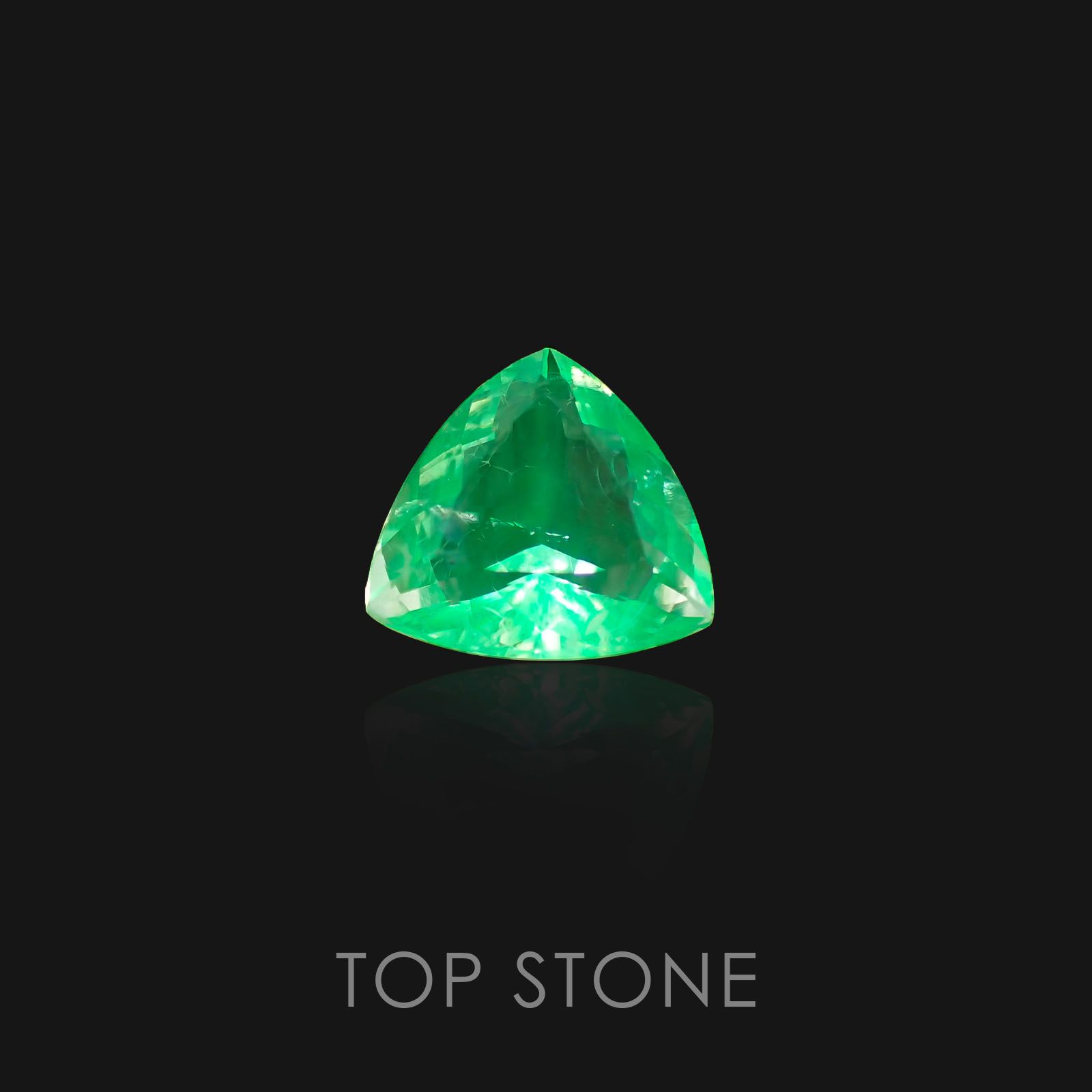 ハイアライトオパール メキシコ産 ルース 3.95ct[20085235]12×12mm前後