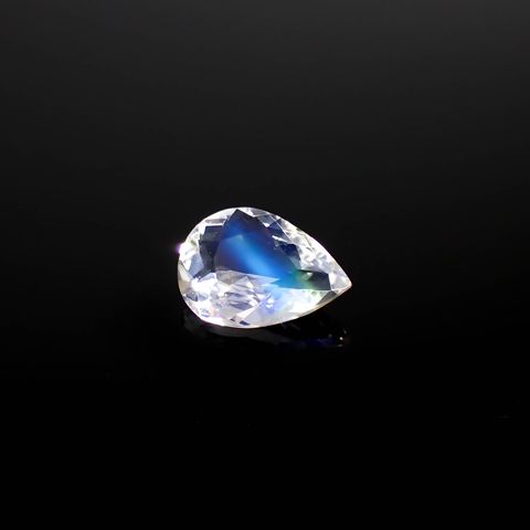 レインボームーンストーン ザンビア産 0.72ct[240326923]7.9x5.6mm前後