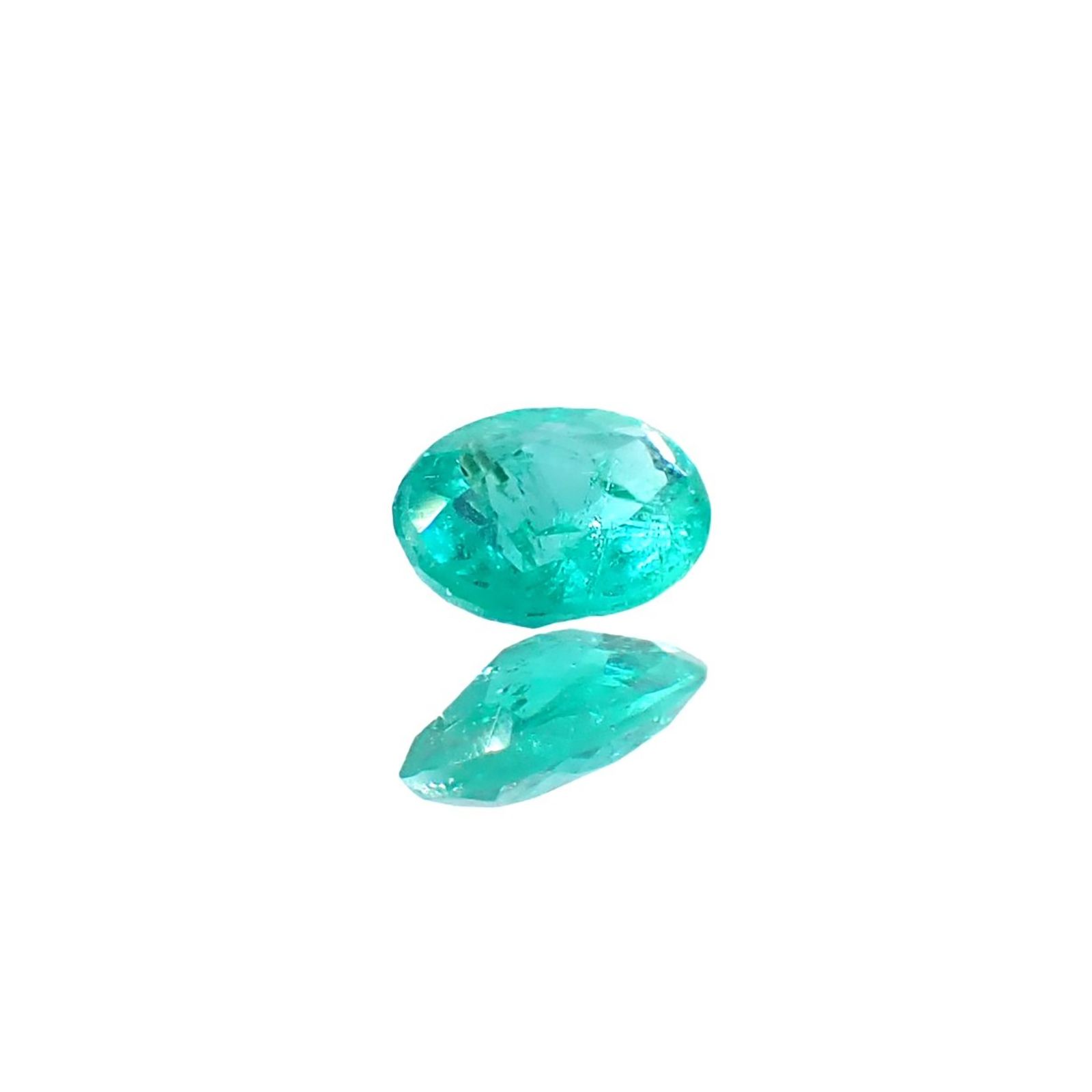 パライバトルマリン ブラジル・パライバ州バターリャ鉱山産 0.11ct / 3.8x2.7mm前後 [250931082]
