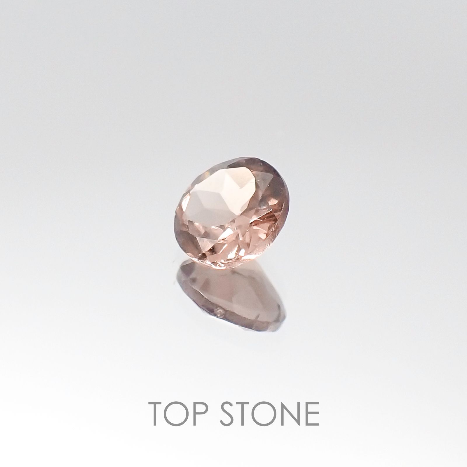 カラーチェンジマラヤガーネット タンザニア産 ルース 0.57ct[20106083]5.1×5mm前後