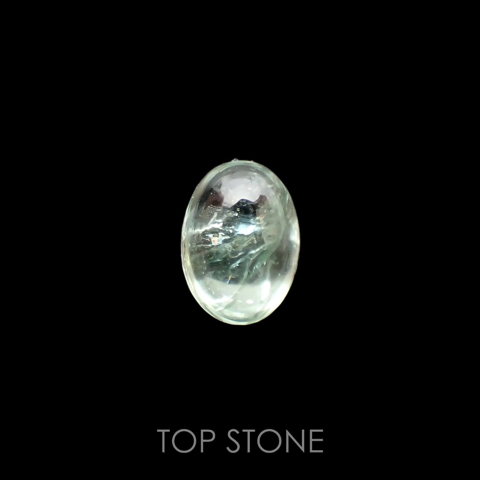 ミントガーネット(宝石名グロッシュラー・ガーネット)タンザニア産 1.16ct 識別済[220917752]6.8x5mm前後