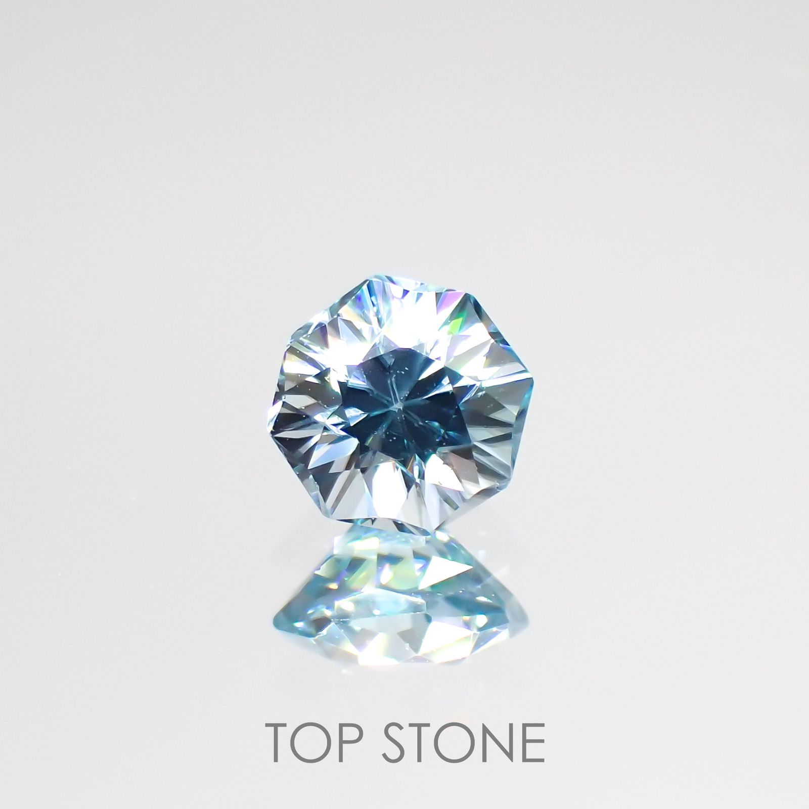 ◇オクタゴンカット◇ブルージルコン(宝石名ジルコン) カンボジア産 0.78ct 識別済[210913355]4.9×4.8mm前後