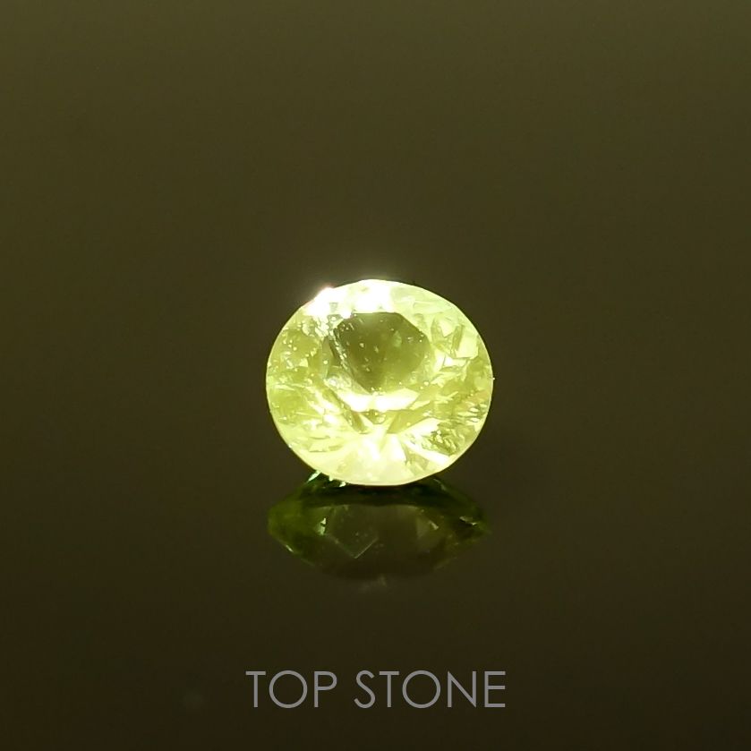 バナジウムコーネルピン(宝石名コーネルピン)タンザニア・タンガ州産 0.30ct 識別済[220115623]4.1x4.1mm前後