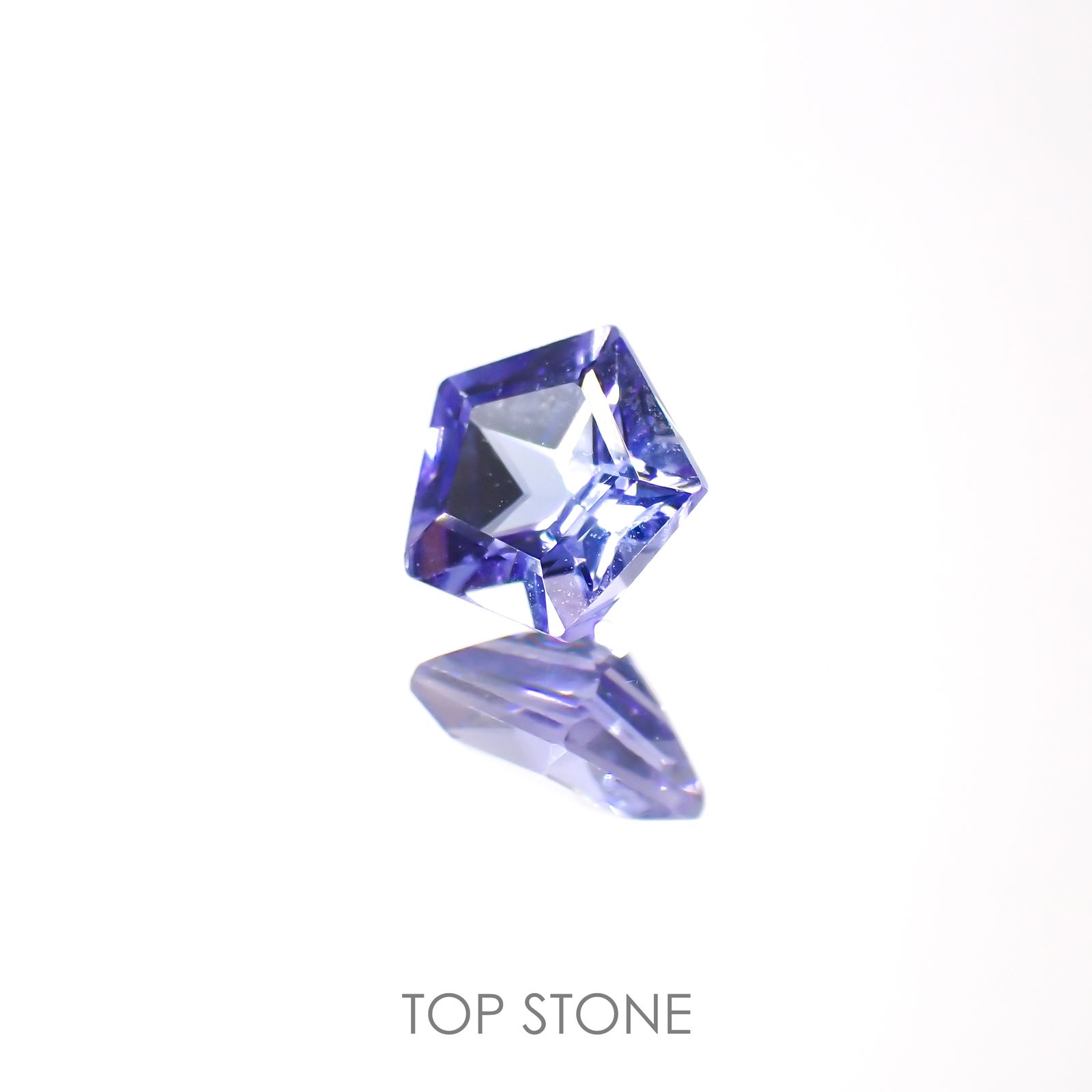 ◇ペンタゴンカット◇タンザナイト(宝石名タンザナイト)タンザニア産 0.43ct 識別済[220113848]4.9x5.2mm前後