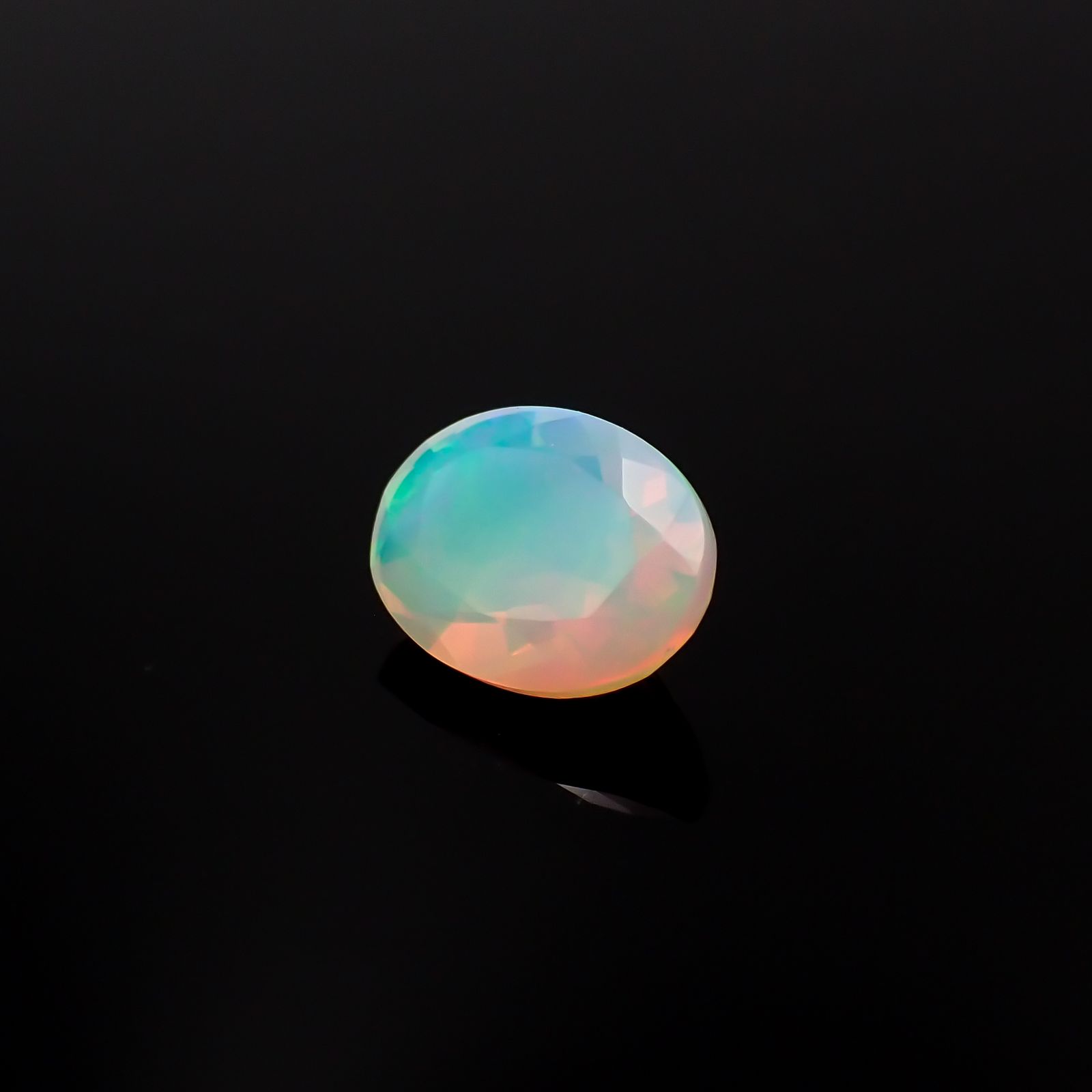 エチオピアオパール エチオピア産 0.67ct[230421408]7.9x6mm前後