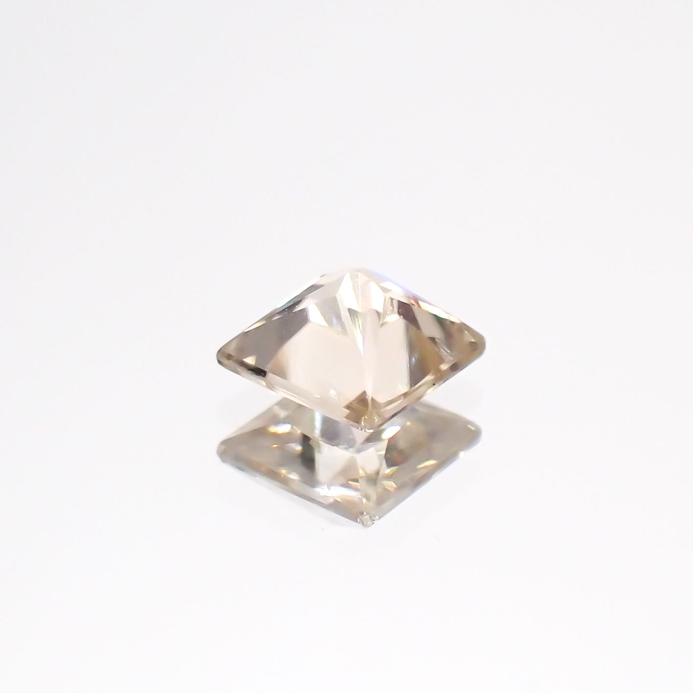 ◇プリンセスカット◇シャンパンカラージルコン(宝石名ジルコン)スリランカ/カンボジア産 0.51ct 識別済[230722982]4x4mm前後