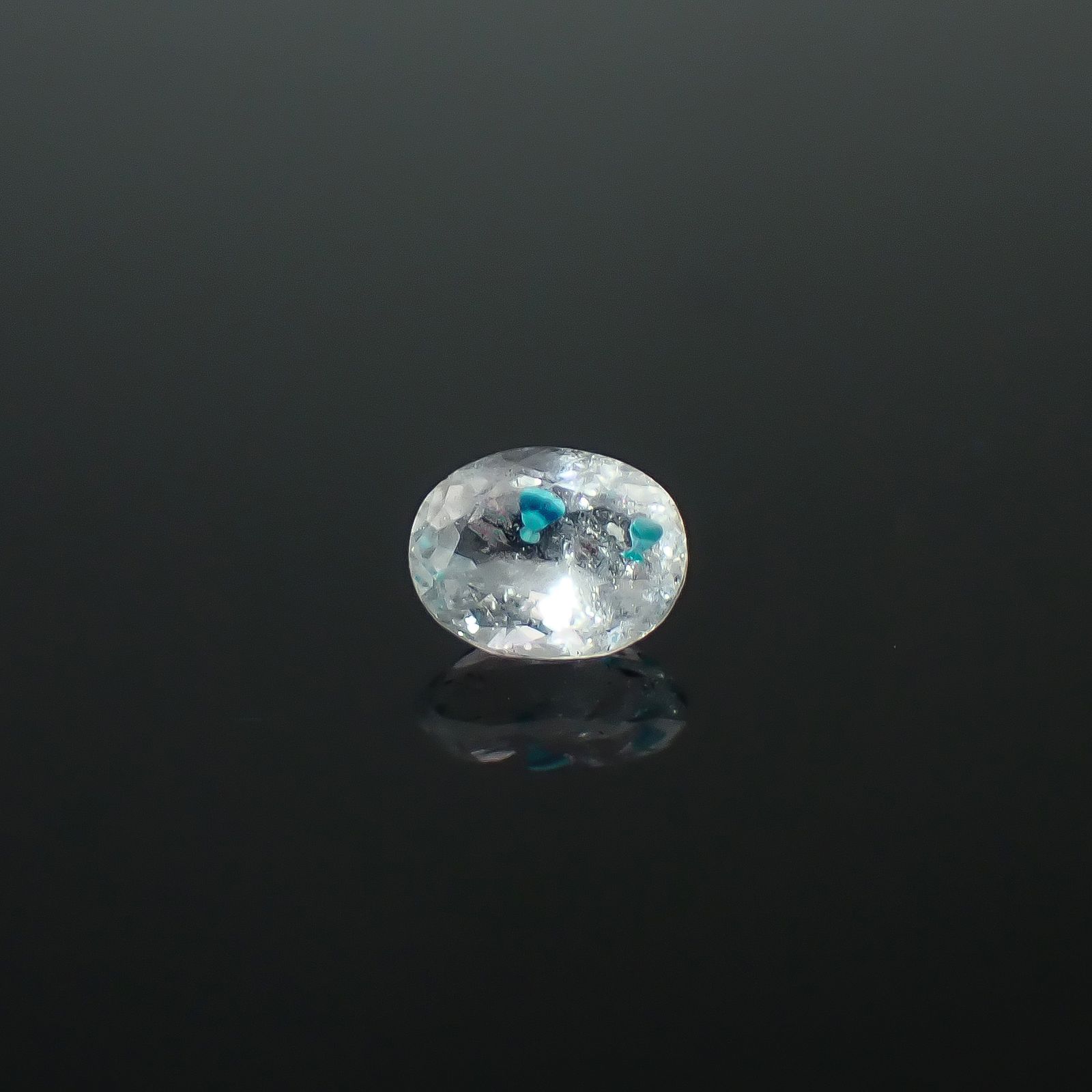 パライバクォーツ ブラジル産 0.42ct / 5.8x4.5mm前後 [260632499]