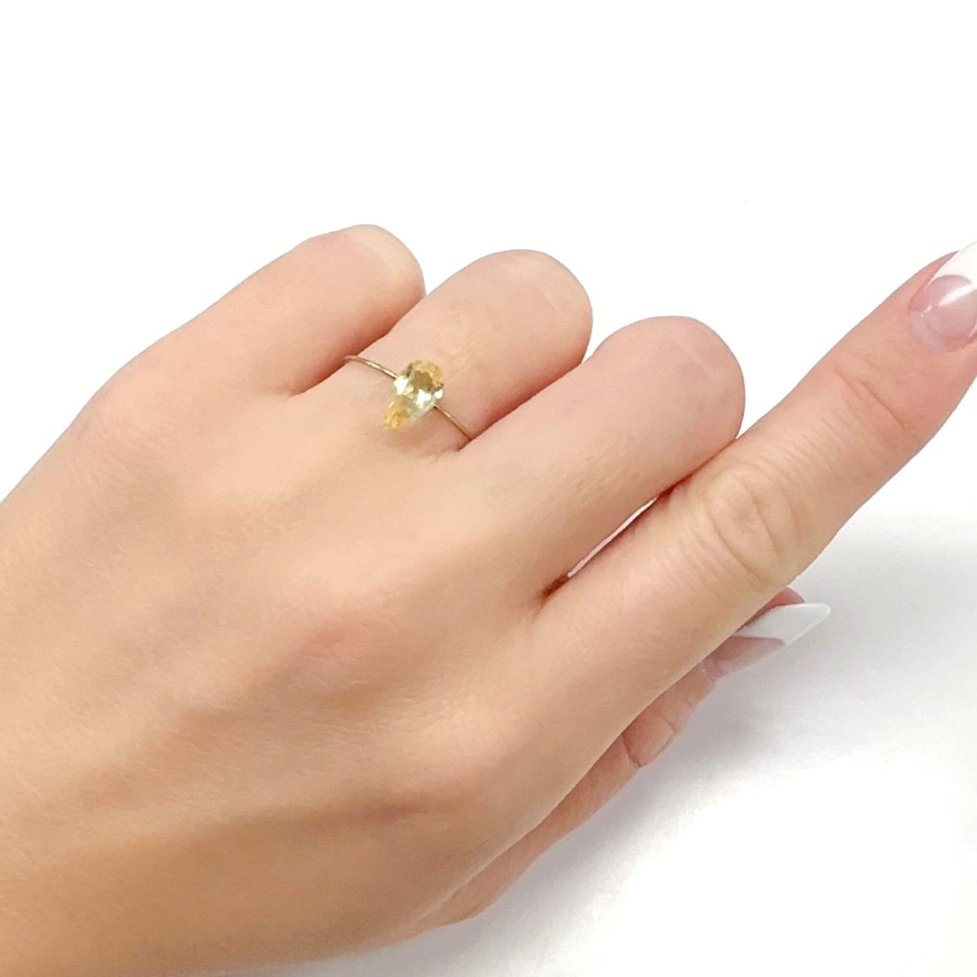 コンドロダイト(宝石名コンドロダイト)タンザニア産 0.897ct ソ付(彩珠)[231225227]8.7x5mm前後