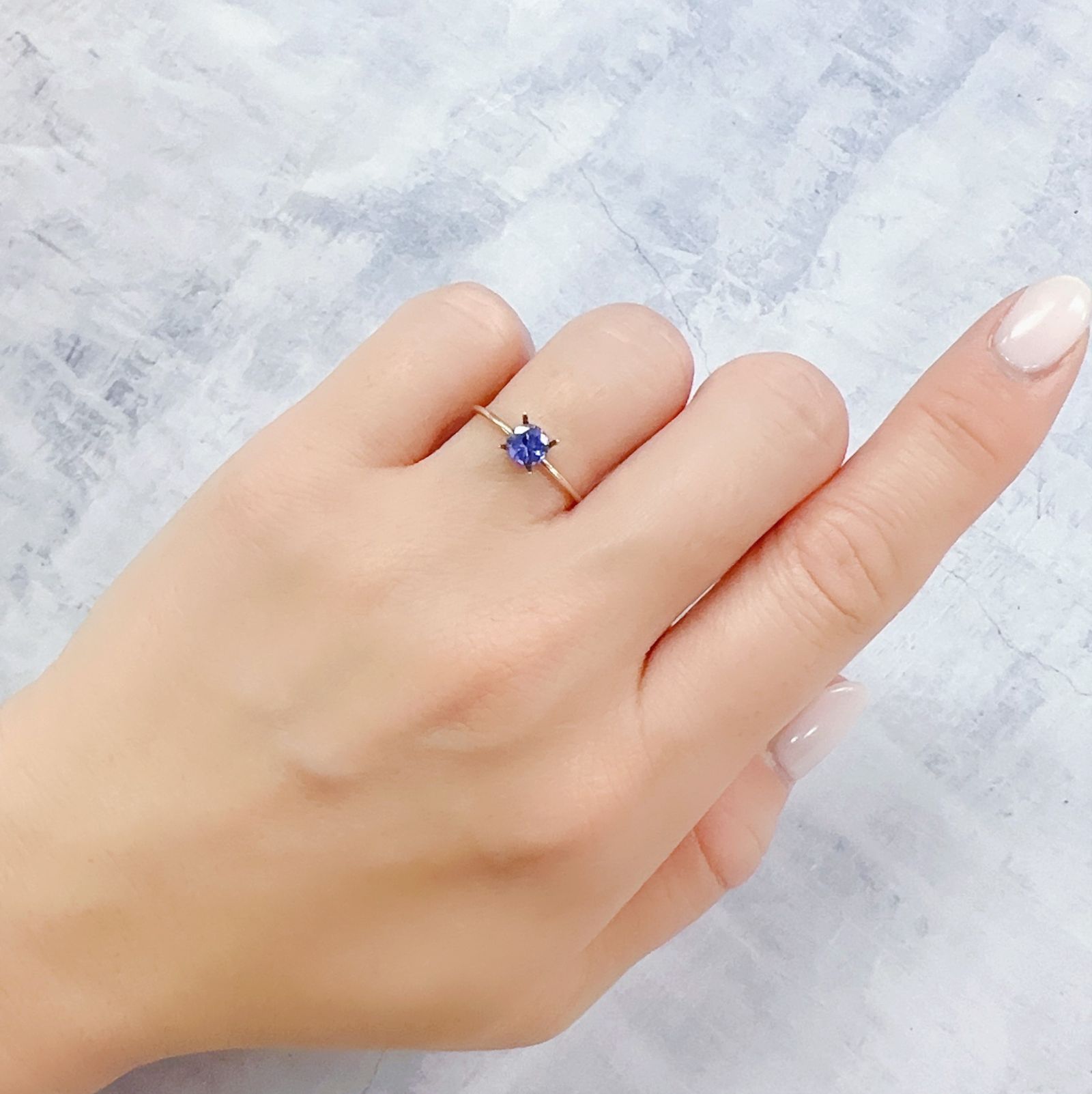 タンザナイト(宝石名タンザナイト)タンザニア産 0.55ct 識別済[230120202]4.9x4.9mm前後