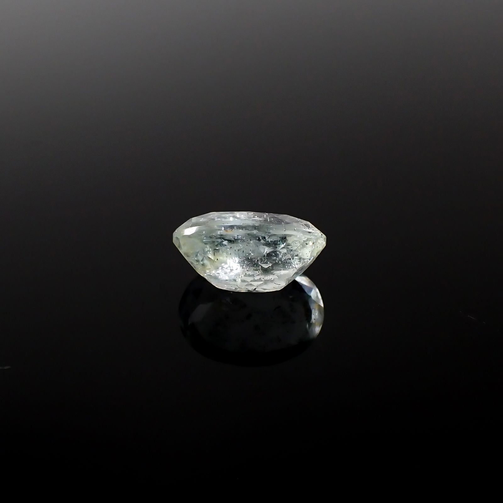 オーロラアクアマリン ブラジル産 2.53ct[240226058]10.3x7.7mm前後