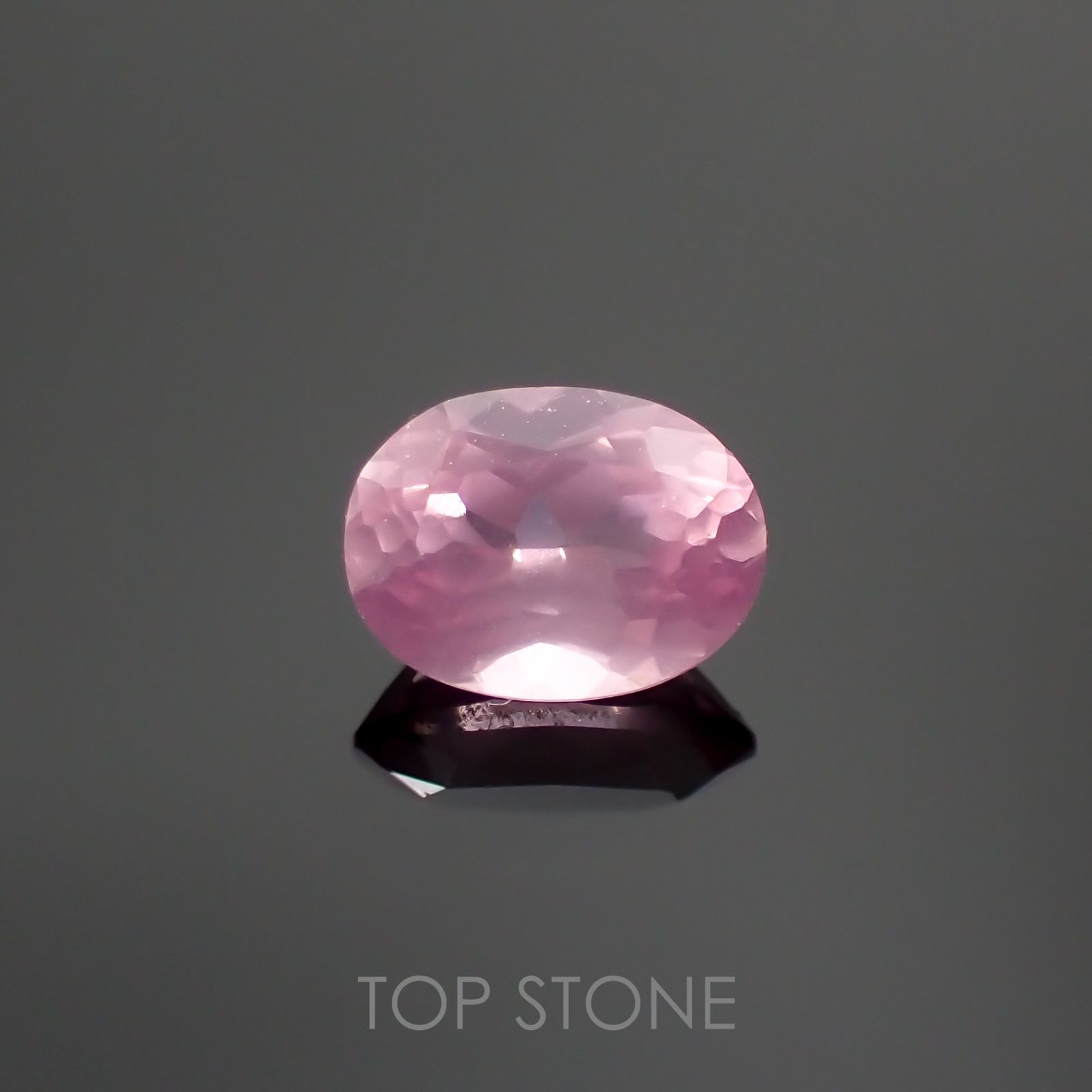 シルキーピンクスピネル(宝石名ピンク・スピネル) タンザニア産 0.58ct 識別済[210812906]5.8×4.2mm前後