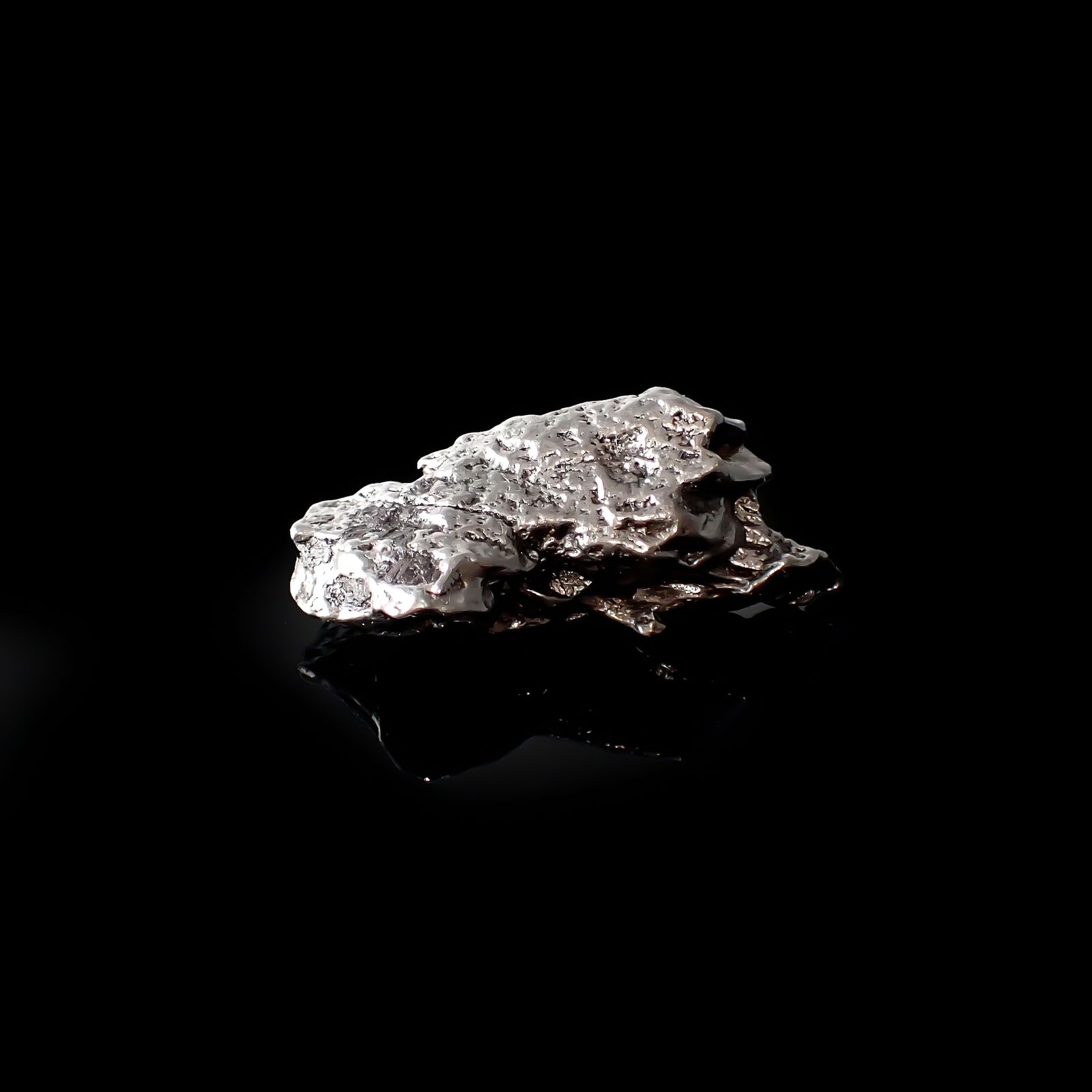 カンポ・デル・シエロ 隕石 原石 発見地：アルゼンチン 84.49ct [240125861]34.7x15mm前後