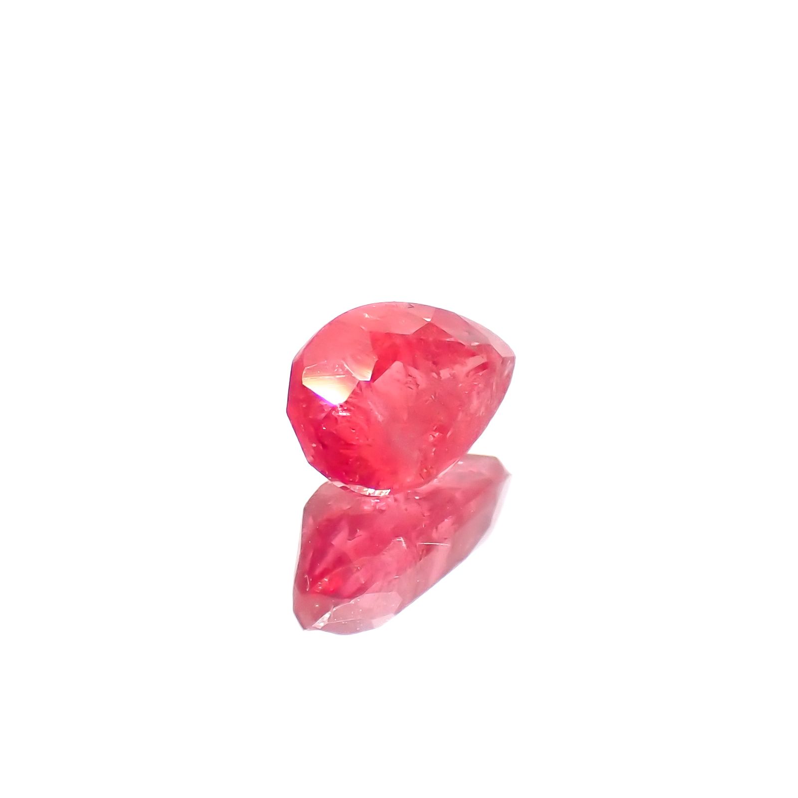 ロードナイト ブラジル産 0.68ct[231225259]6.5x4.2mm前後