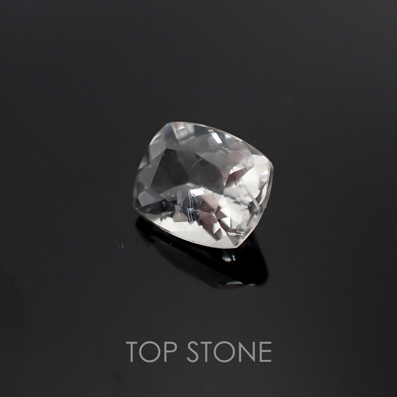 ハイアライトオパール メキシコ産 ルース 0.75ct[20106356]6.8×5.4mm前後