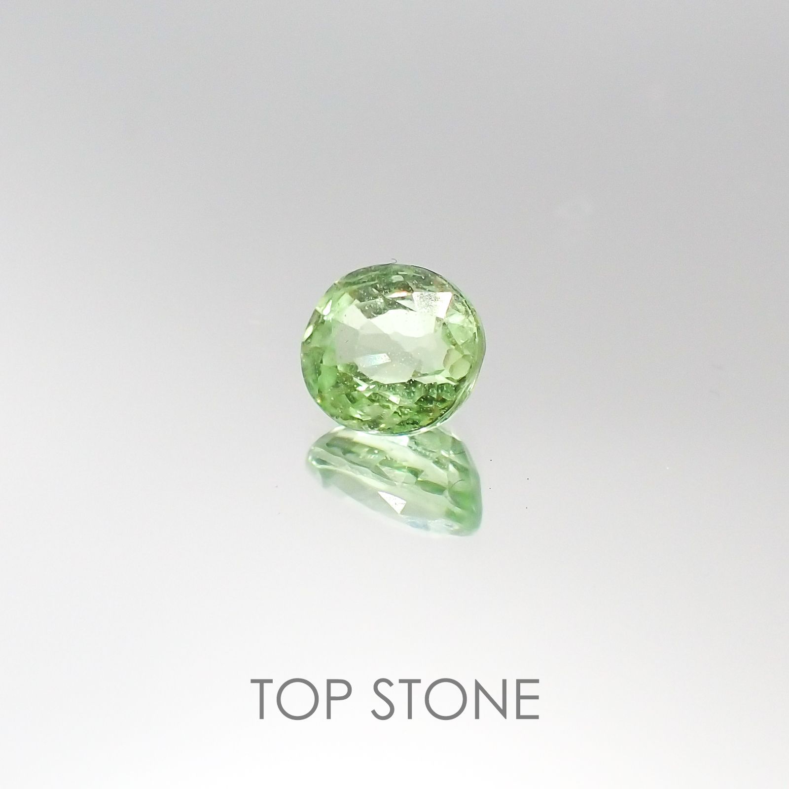 ミントガーネット タンザニア産 ルース 0.98ct[20095513]6×5.4mm前後
