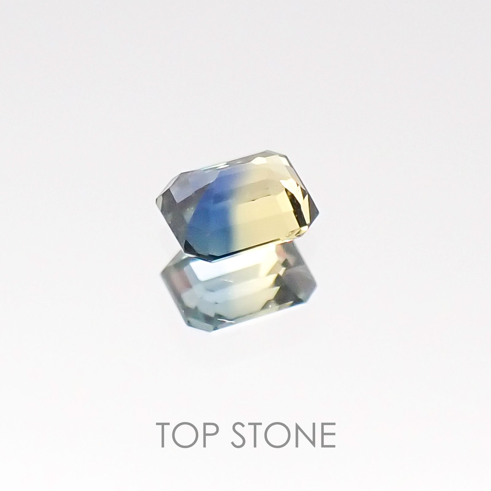 バイカラーサファイア タンザニア産 ルース 0.12ct[20106691]3×2.4mm前後