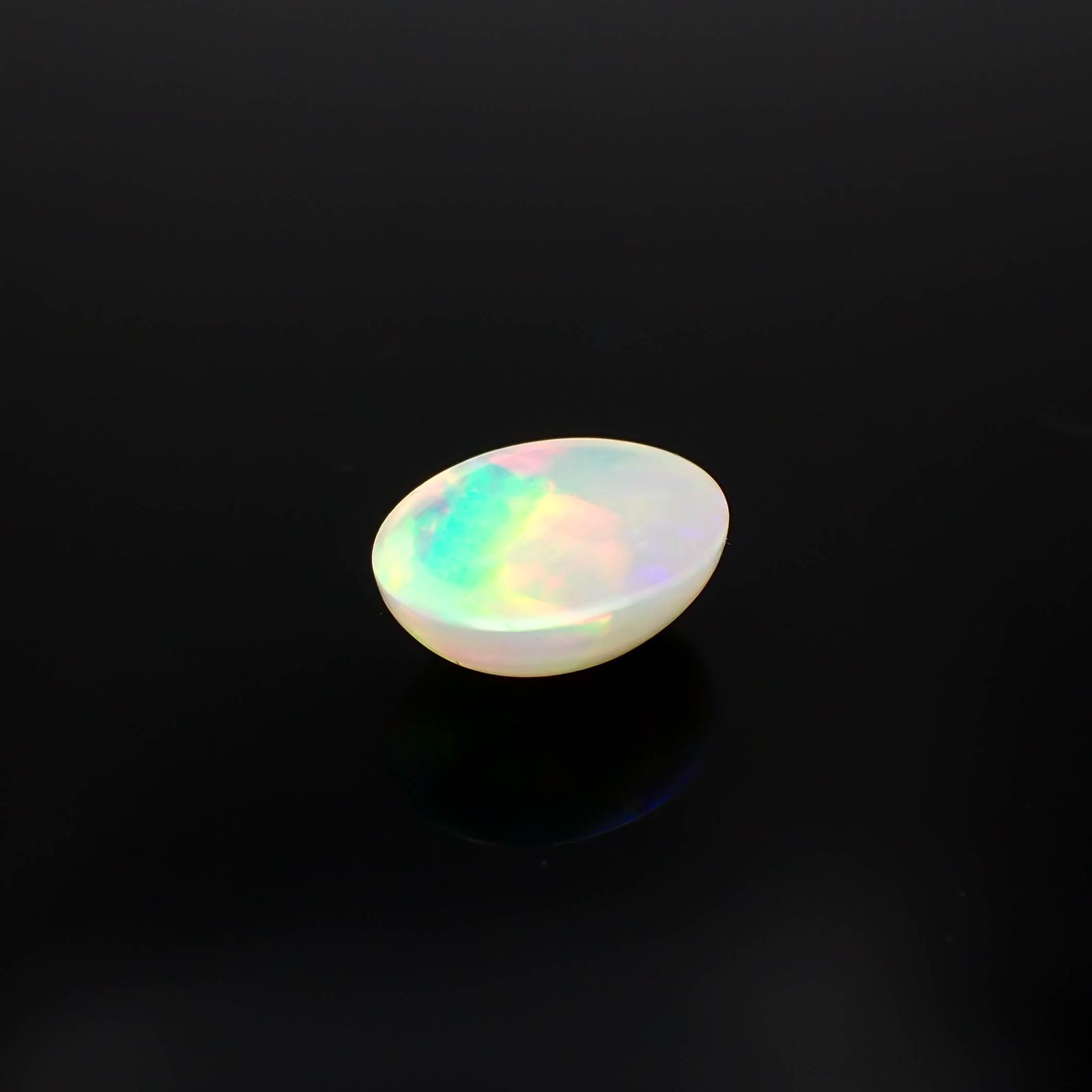 エチオピアオパール(宝石名オパール)エチオピア産 2.136ct ソ付(彩珠)[231224638]11.1x9mm前後