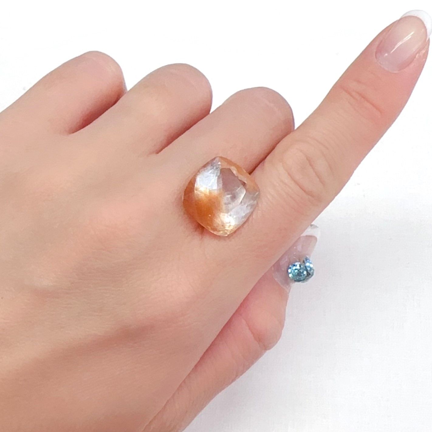 ポンポンクォーツ ブラジル産 13.15ct[240427219]17x17mm前後