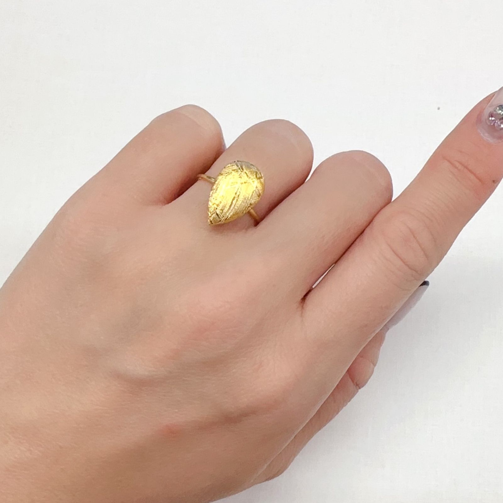 ムオニナルスタ隕石 発見地:スウェーデン 9.31ct[240125818]15.7x9.8mm前後