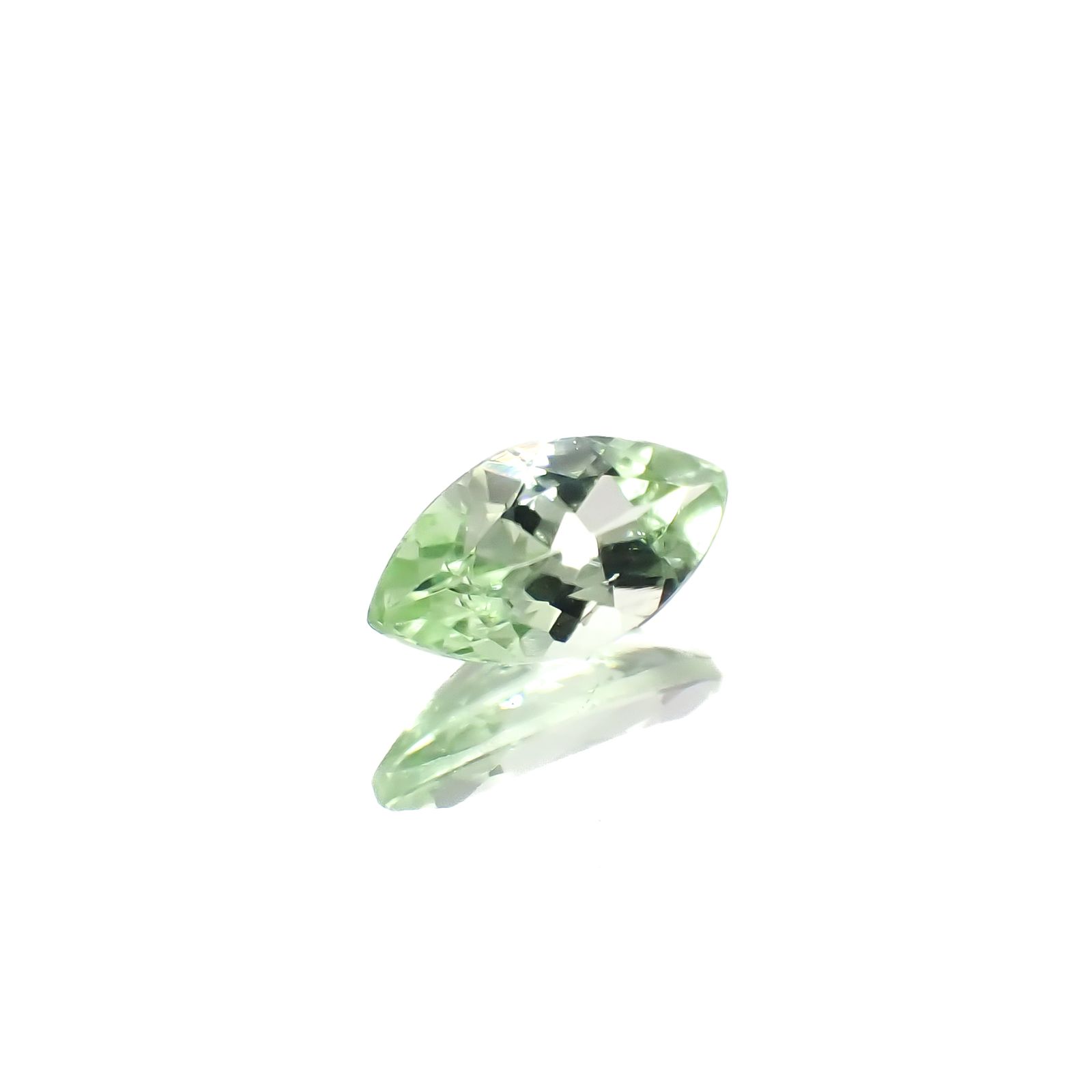 ミントペリドット パキスタン/ノルウェー産 0.59ct[240728560]8x4.1mm前後