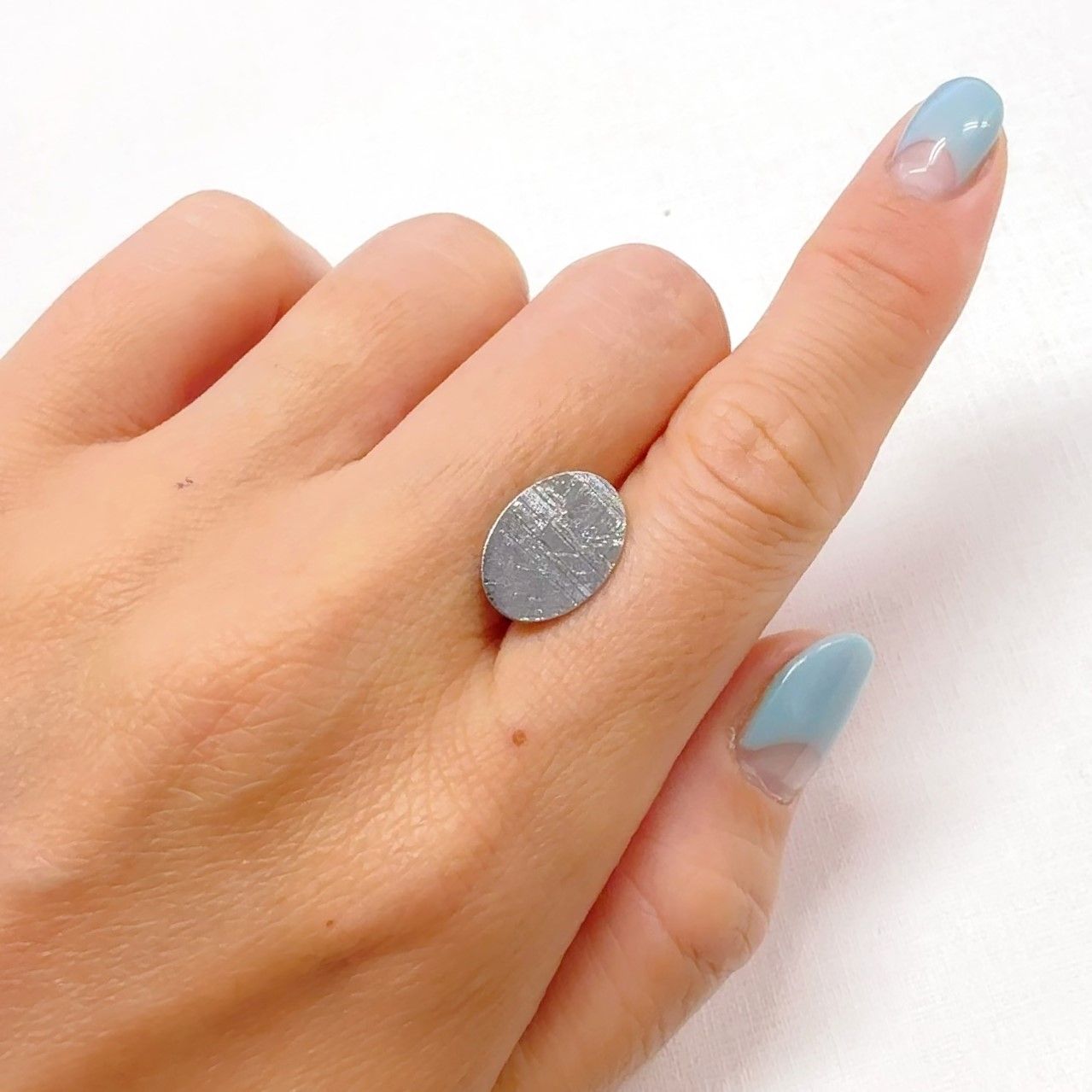 アルタイ隕石 発見地:中国 2.49ct[240125680]13.9x9.9mm前後