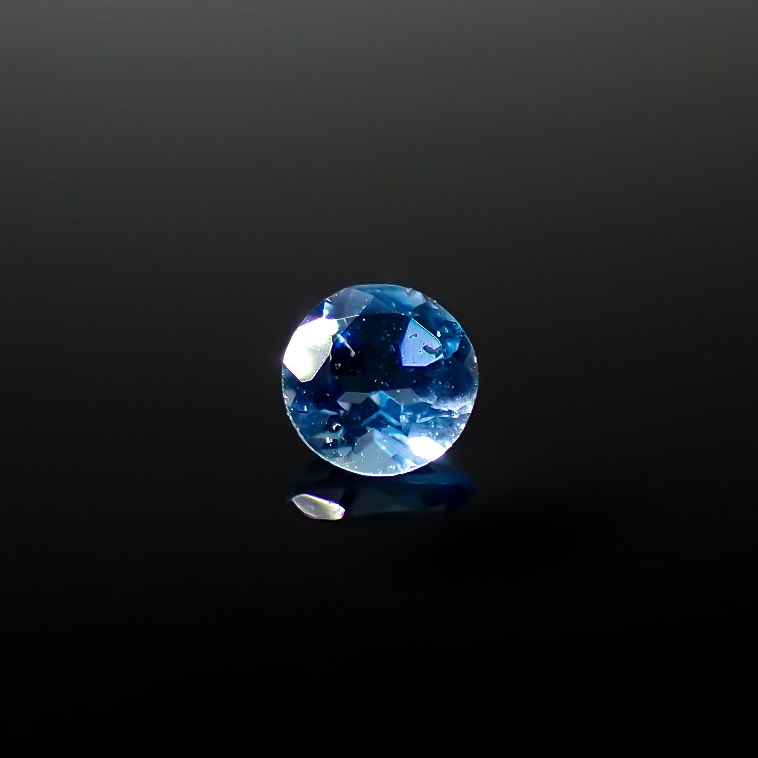 サンタマリアアクアマリン(宝石名アクアマリン)ブラジル産 0.13ct 識別済[240226018]3.3x3.3mm前後