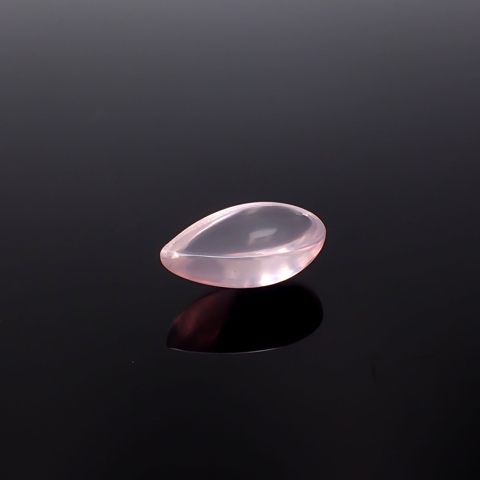 スターローズクォーツ マダガスカル産 10.94ct / 19.8x12.6mm前後 [250730816]