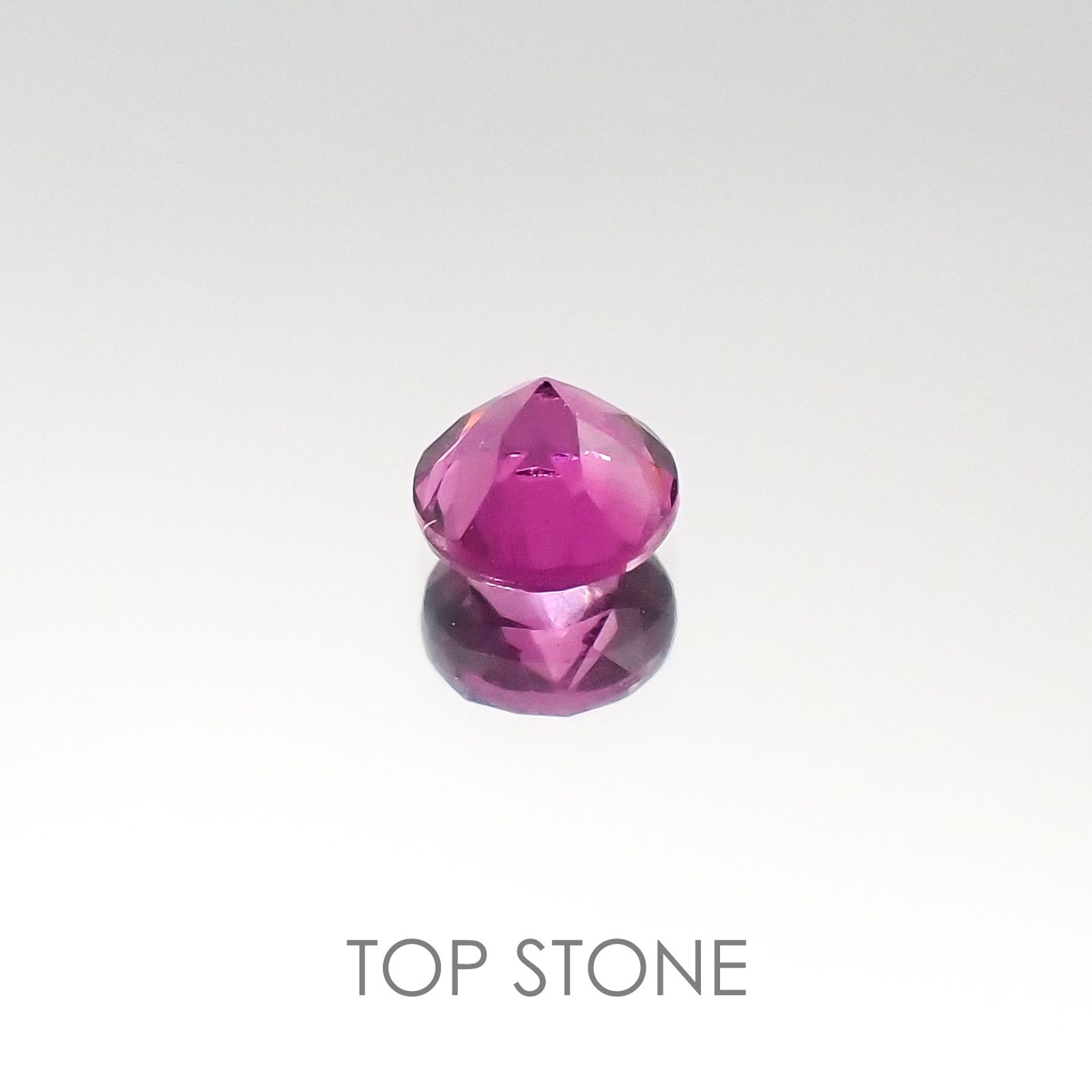 マラヤガーネット タンザニア産 ルース 0.4ct[20085128]4.1×4.1mm前後