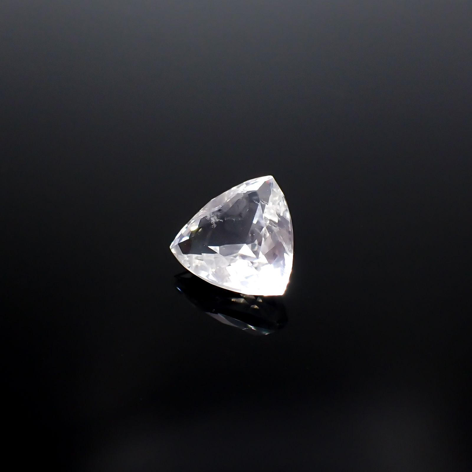 ピンクエンジェルラダー マダガスカル産 3.74ct[240125423]10.9x11.2mm前後