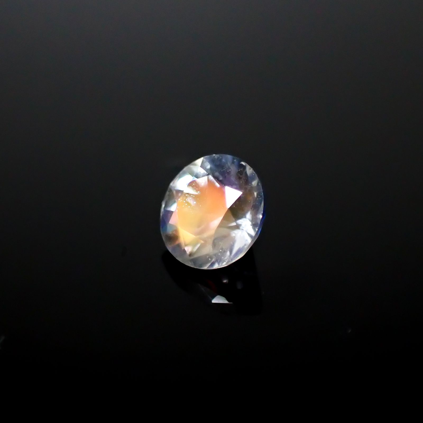 レインボームーンストーン(宝石名ラブラドライト)マダガスカル産 0.23ct 識別済[250129800]4x4mm前後