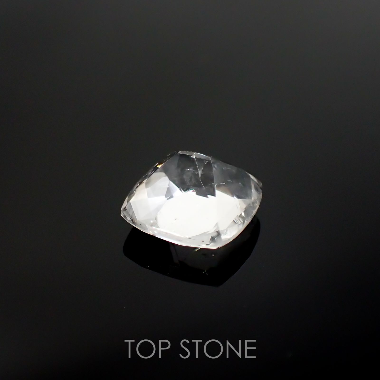 ハイアライトオパール(宝石名オパール) メキシコ産 1.52ct 識別済[210712064]7.8×7.6mm前後