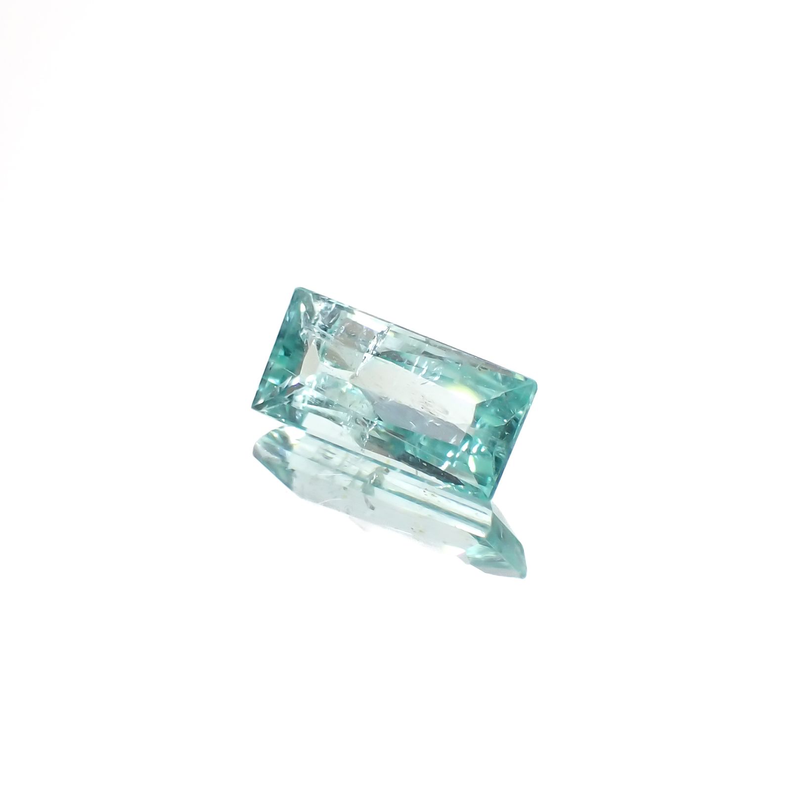パライバトルマリン(宝石名トルマリン/別名パライバ・トルマリン)モザンビーク産 1.25ct 識別済[231224361]9.6x4.7mm前後