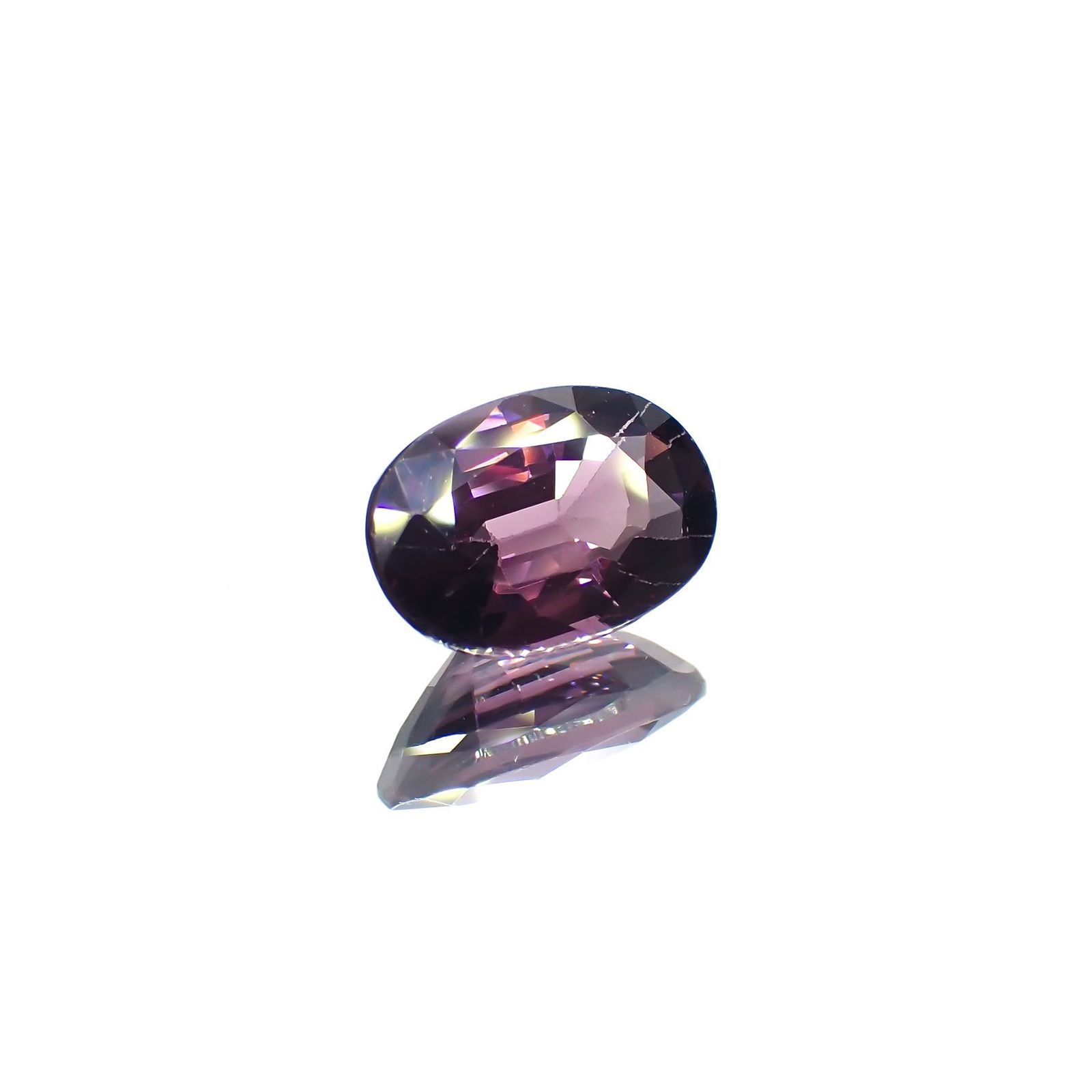 パープルスピネル(宝石名スピネル)ビルマ産 識別済 1.96ct / 9.1x6.4mm前後 [231124301]