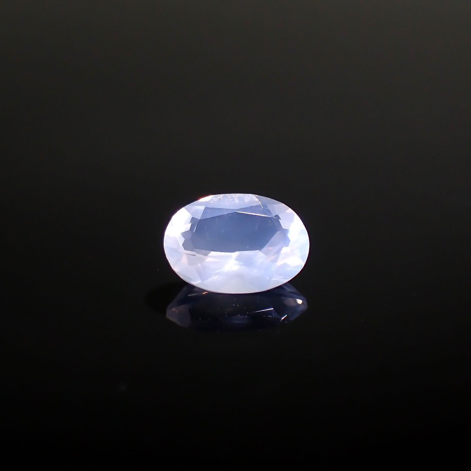 ムーンストーン(宝石名オーソクレース)インド/スリランカ産 0.61ct 識別済[240527728]7x5mm前後