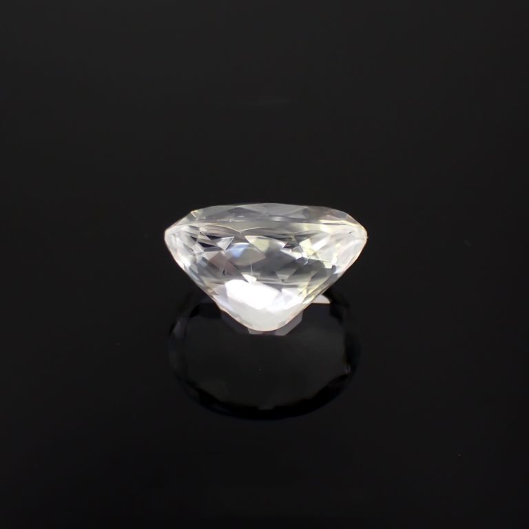 ホワイトカルサイト(宝石名ホワイト・カルサイト)メキシコ産 8.227ct ソ付(彩珠)[221119033]14.6x11.7mm前後