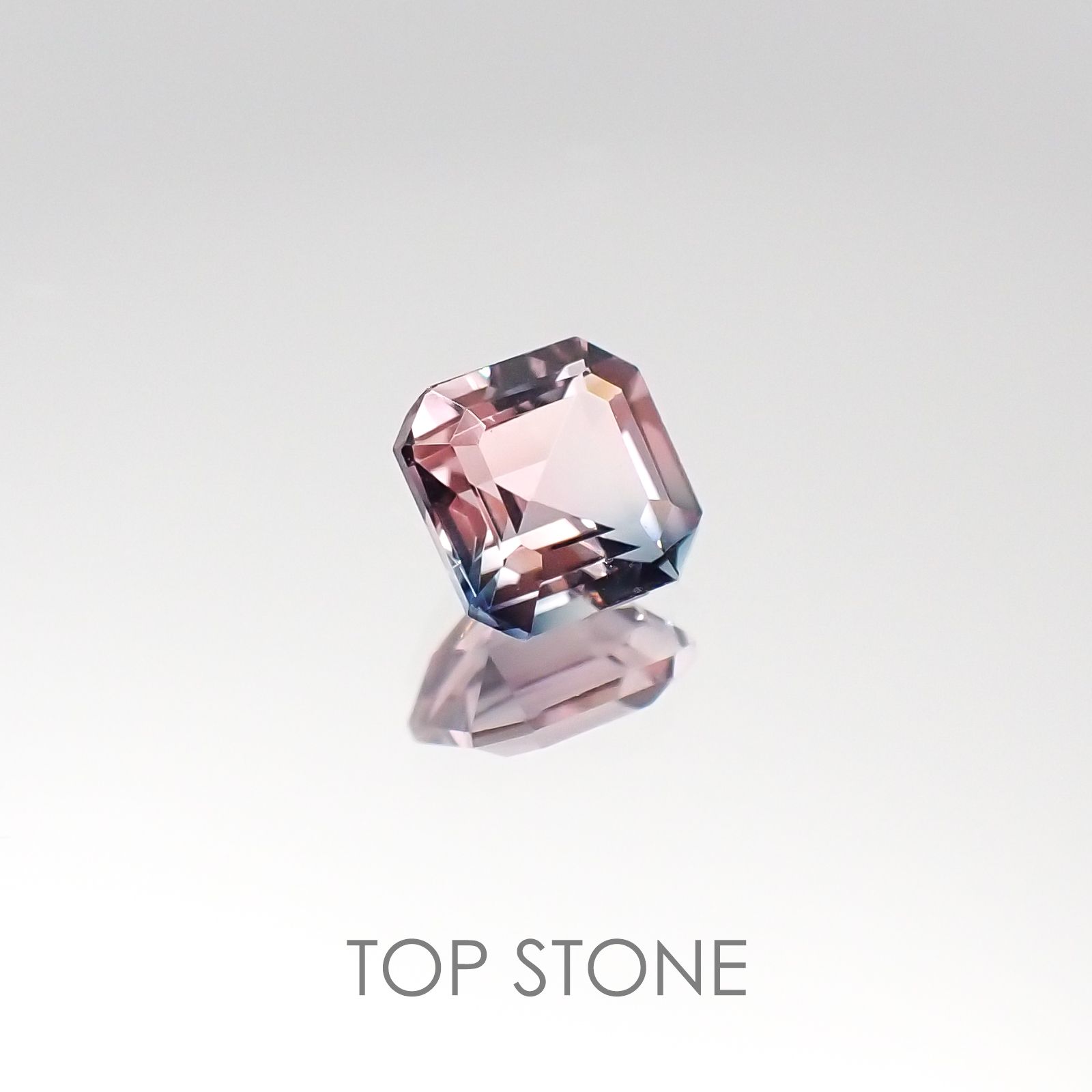 バイカラートルマリン ブラジル産 ルース 0.56ct[20095676]4.9×4.9mm前後