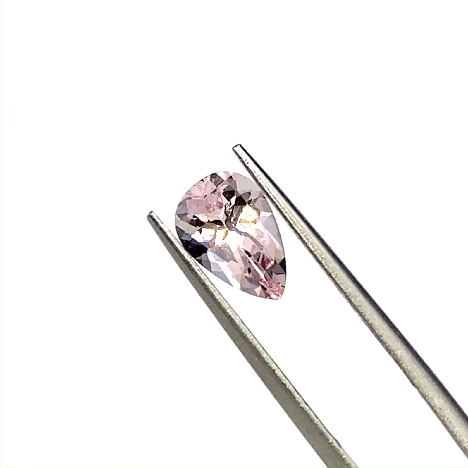 モルガナイト(宝石名モルガナイト)ナイジェリア産 識別済 1.06ct / 9.1