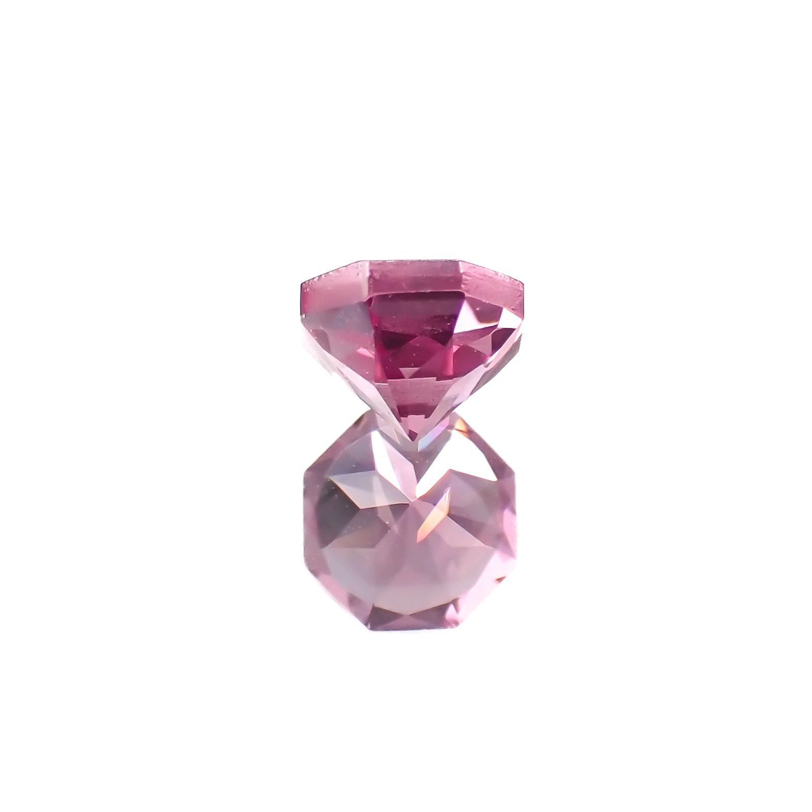 ◇オクタゴンカット◇カラーシフトマラヤガーネットSA(宝石名ガーネット)タンザニア産 0.38ct 識別済[220918045]4x3.9mm前後