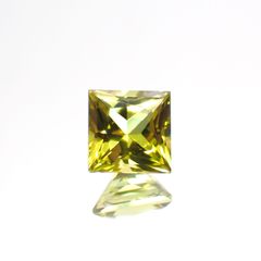◇プリンセスカット◇カナリートルマリン(宝石名イエロー・トルマリン)モザンビーク産 0.646ct ソ付(彩珠)[230522204]4.9x4.9mm前後