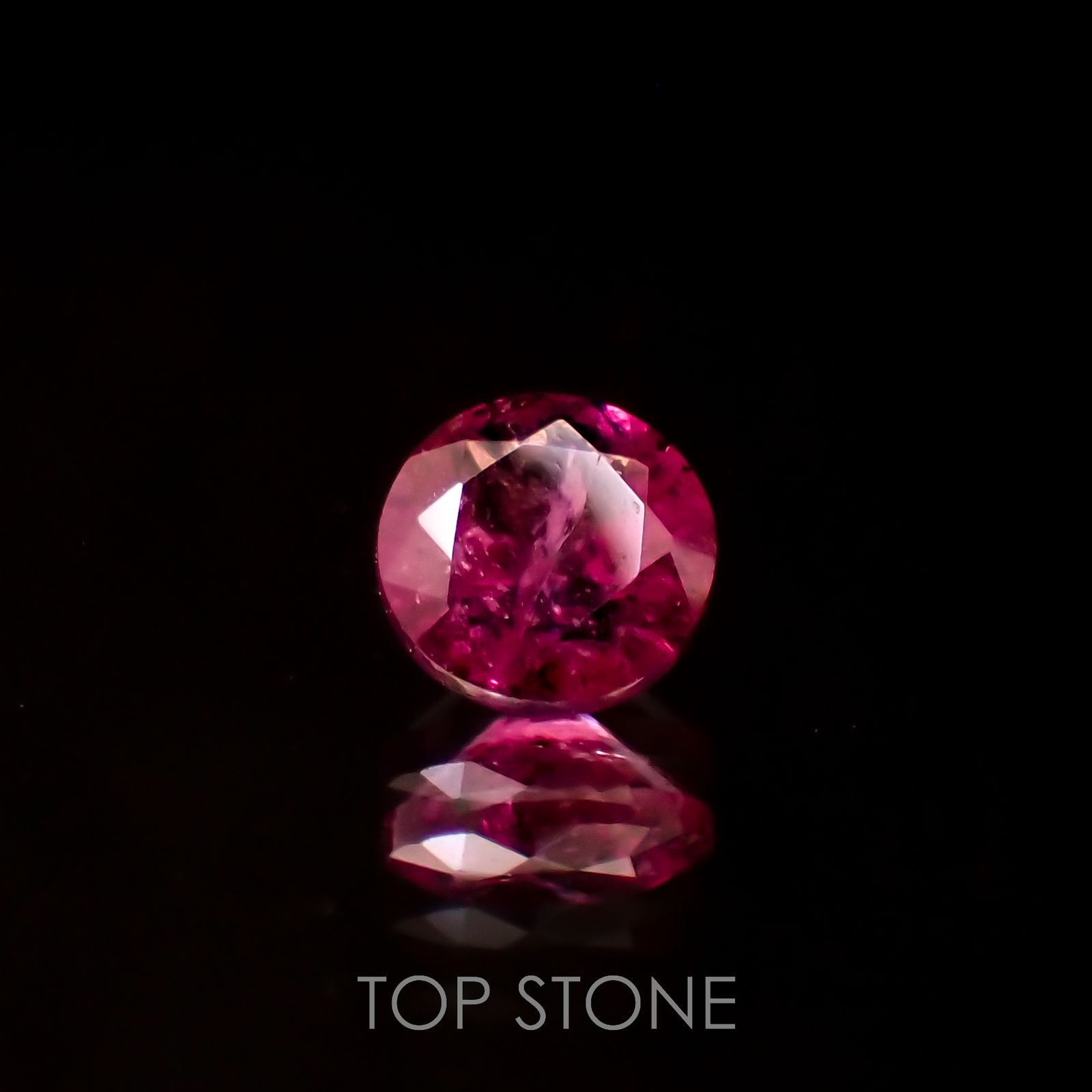 ウィンザーサファイア タンザニア・ウィンザー産 0.38ct[221018387]4.2x4.2mm前後