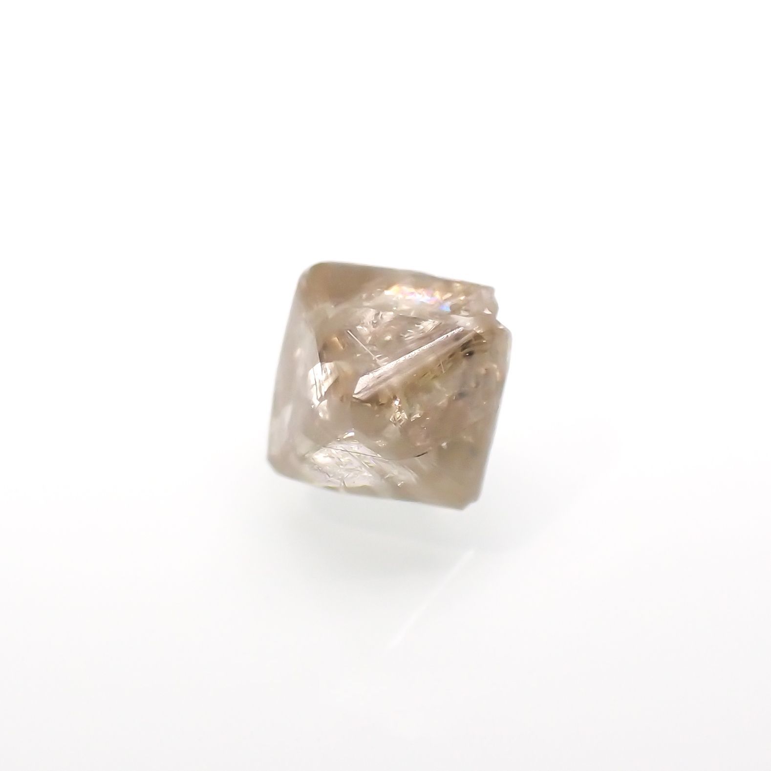 ソーヤブルダイヤモンド 原石 0.41ct[220515829]4.2x4.1mm前後