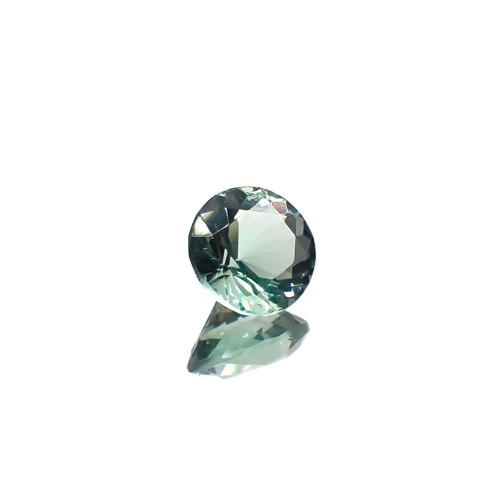 フローライト フルオレッセンス イギリス・ダイアナマリア鉱山産 0.99ct[240527698]6.3x6.1mm前後
