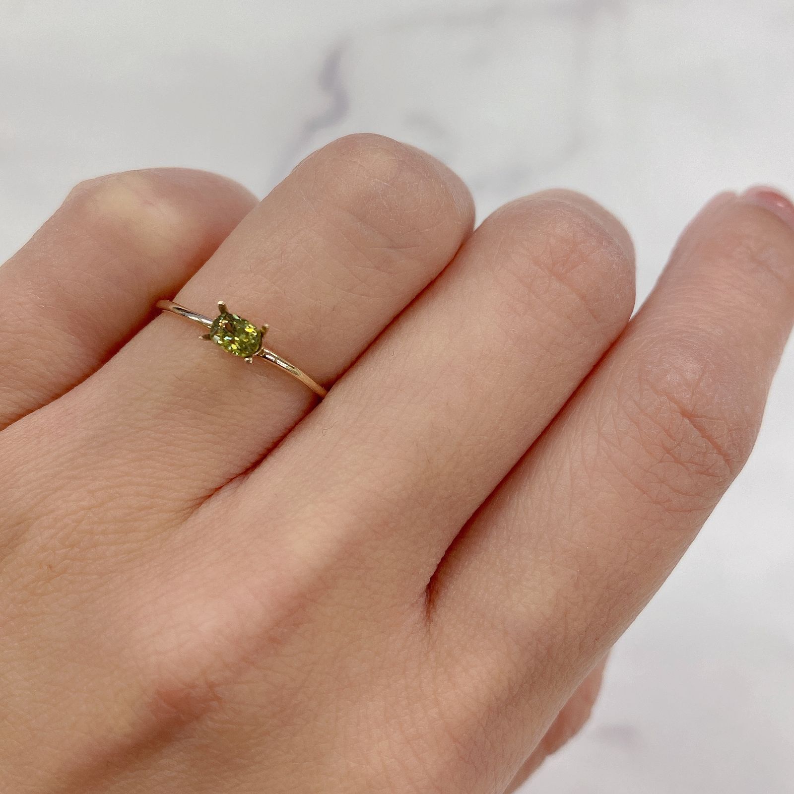 デマントイドガーネット(宝石名デマントイド・ガーネット) ナミビア産 0.25ct 識別済[21029898]4.1×3.1mm前後