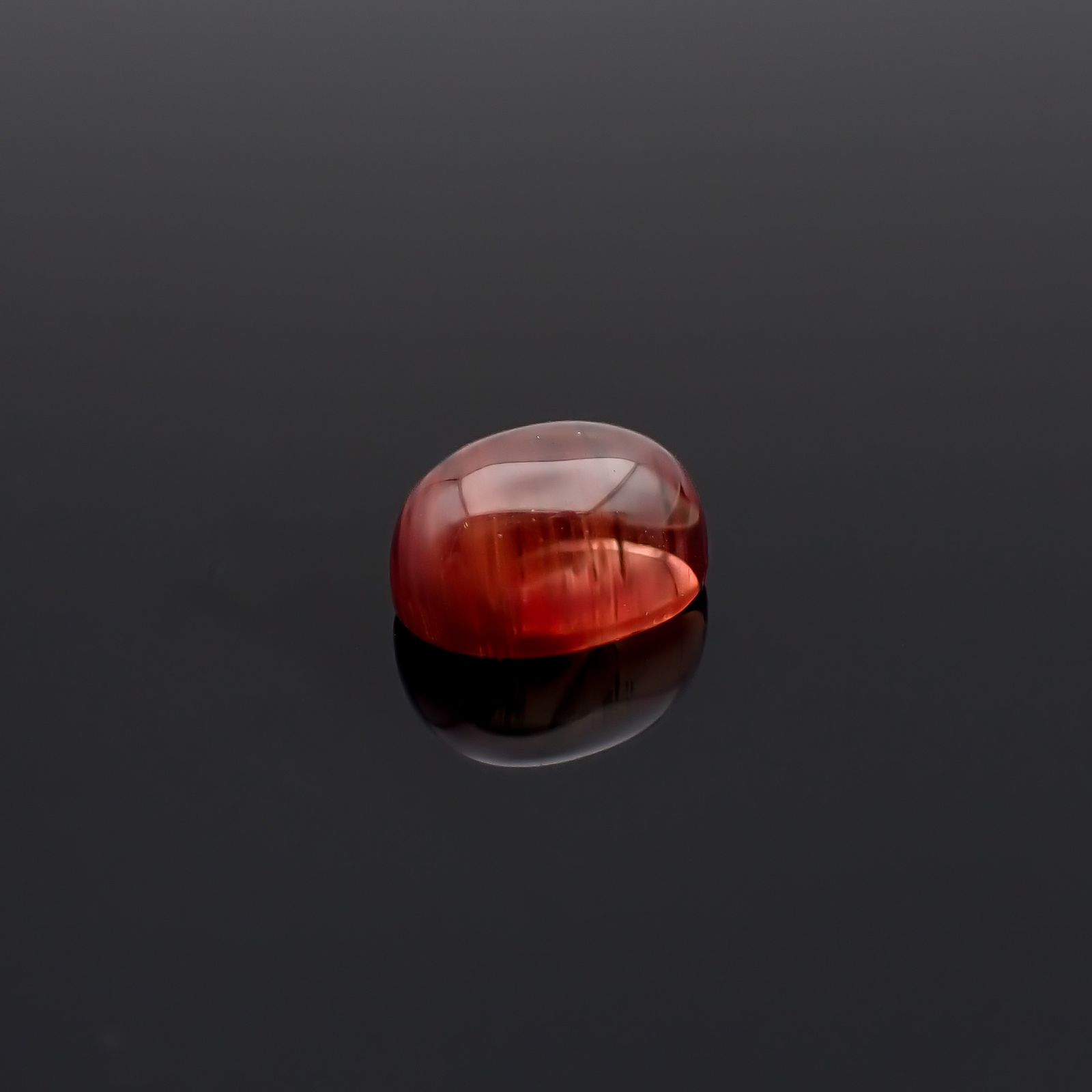バイカラーアンデシン チベット産 2.66ct / 9.2x7.1mm前後 [260732575]