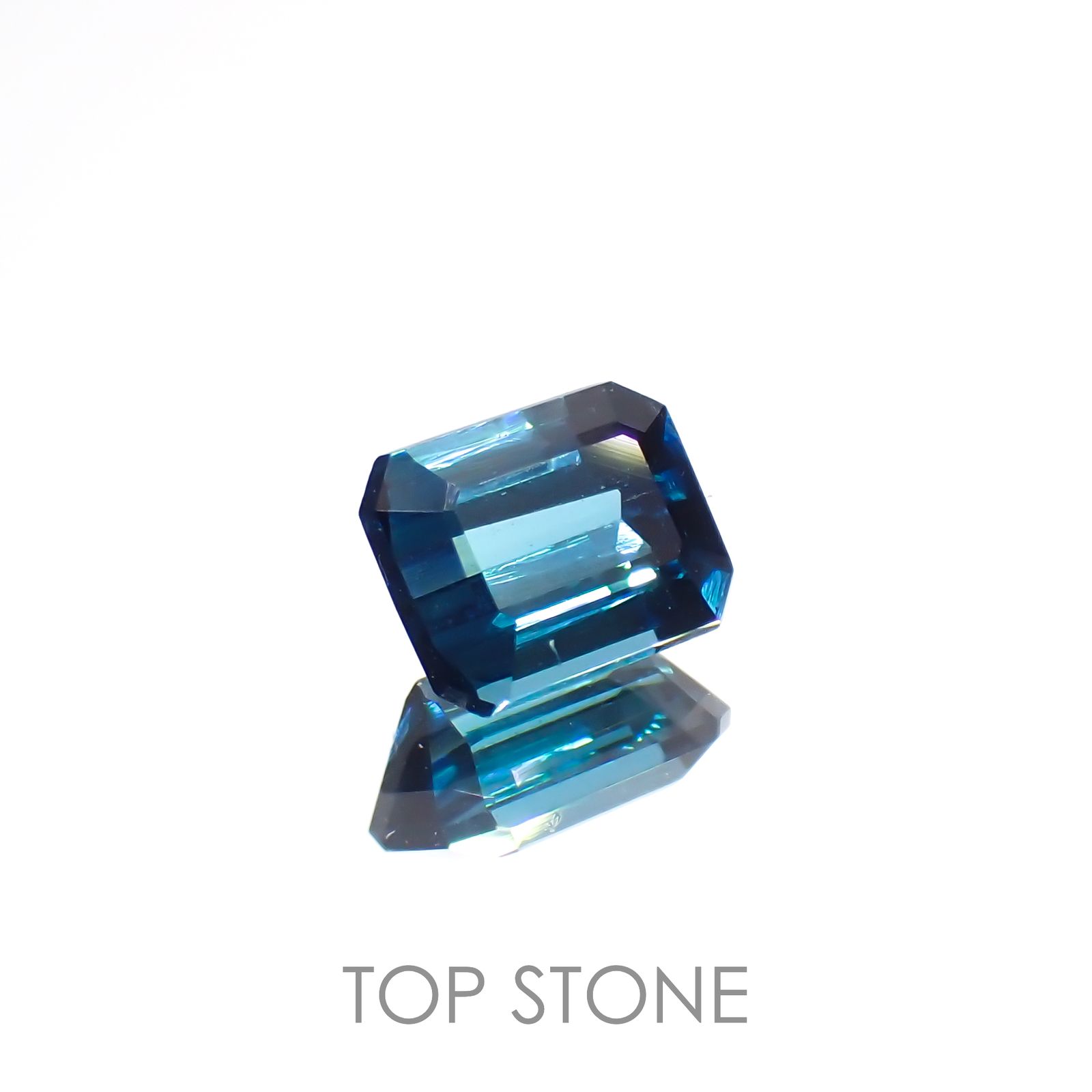 インディゴライト(宝石名トルマリン)アフガニスタン産 0.42ct 識別済[221219459]4.8x3.8mm前後