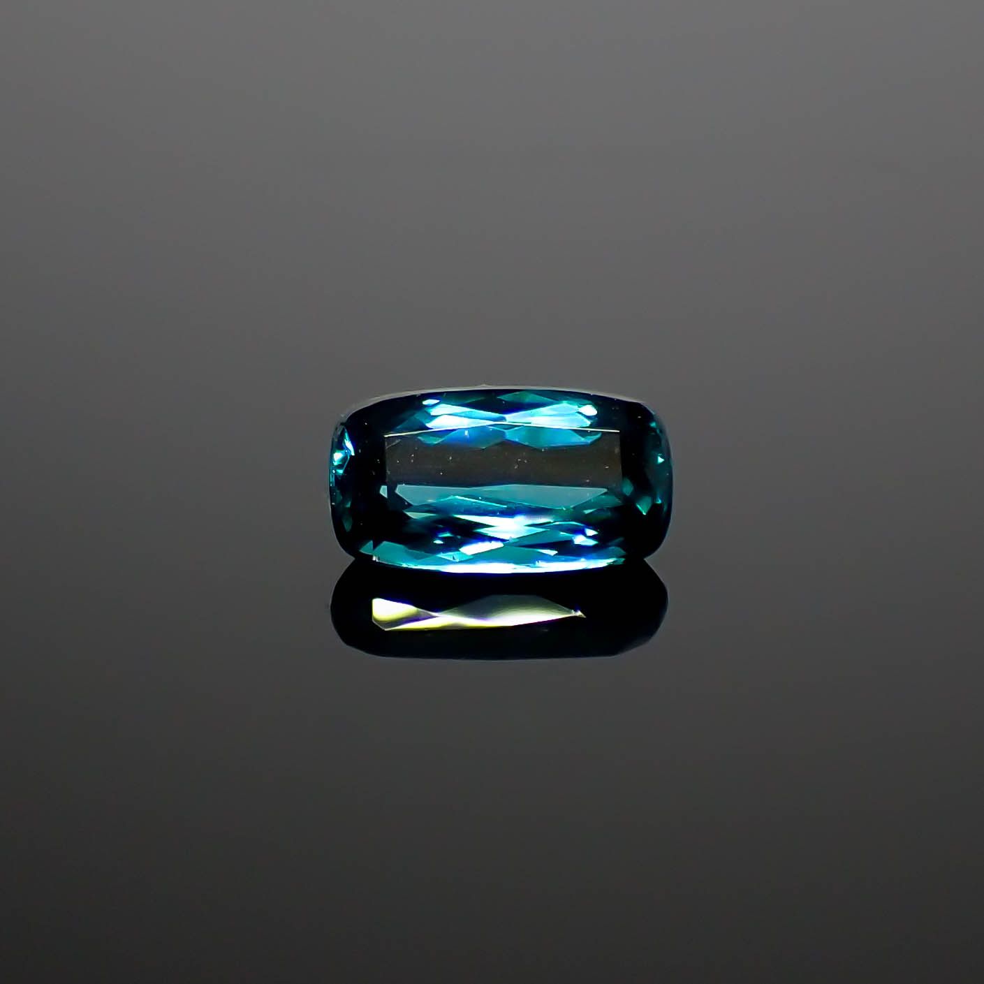 ブルーグリーントルマリン ブラジル産 0.91ct[240527536]8x4.4mm前後