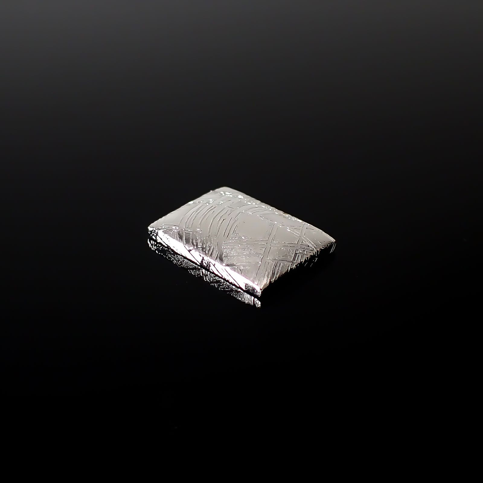 ムオニナルスタ隕石 発見地:スウェーデン 15.65ct[240125787]15.7x11.8mm前後